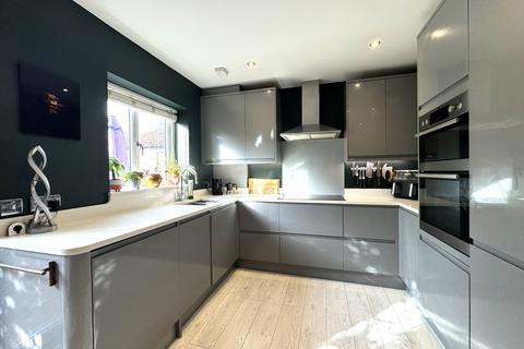 3 bedroom detached house for sale, West End, Southampton