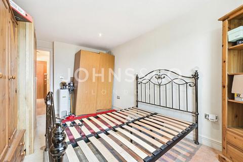 1 bedroom apartment to rent, Wards Wharf Approach, Royal Docks, London, E16
