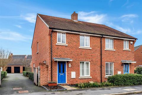 Lambert Road, Aylesbury HP18