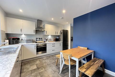 3 bedroom semi-detached house for sale, Earl Street, Goole
