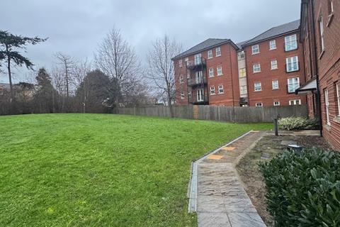2 bedroom flat to rent, Piper Way, Ilford IG1
