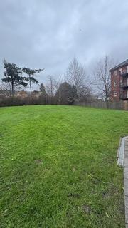2 bedroom flat to rent, Piper Way, Ilford IG1