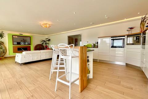 undefined, Pollard Close, Newport NP18