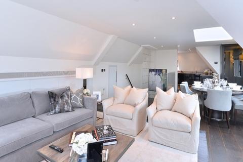 2 bedroom property to rent, Duke Street, London W1K