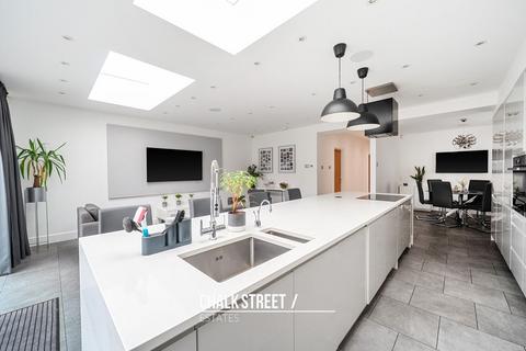5 bedroom detached bungalow for sale, Stanley Road, Hornchurch, RM12