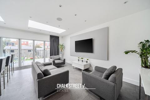 5 bedroom detached bungalow for sale, Stanley Road, Hornchurch, RM12