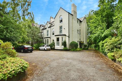 undefined, Woodville Road, Altrincham, Greater Manchester, WA14