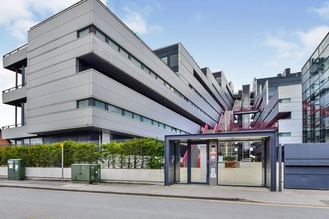 2 bedroom flat for sale, Woodfield Road, Altrincham, WA14