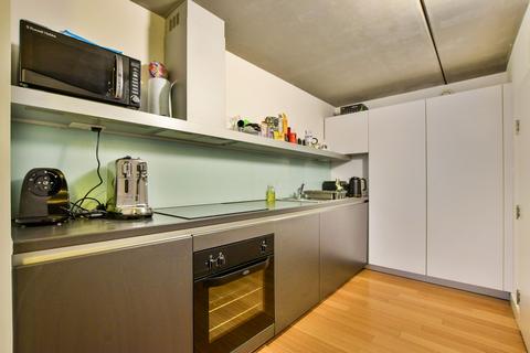 2 bedroom flat for sale, Woodfield Road, Altrincham, WA14