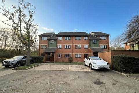 2 bedroom flat for sale, Maltby Drive, Enfield, EN1