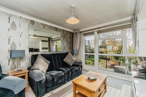 2 bedroom flat for sale, Townfield Gardens, Townfield Road, Altrincham, Greater Manchester, WA14