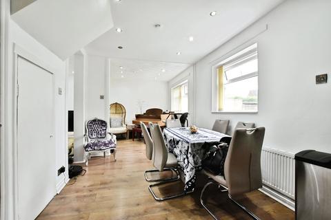 3 bedroom terraced house for sale, Briarfield Road, Timperley, Altrincham, WA15