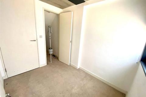 2 bedroom flat for sale, Woodfield Road, Altrincham, Greater Manchester, WA14
