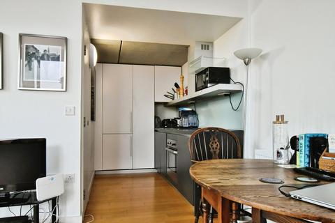 2 bedroom flat for sale, Woodfield Road, Greater Manchester, WA14