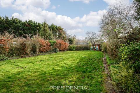 undefined, Heybridge Drive, Ilford IG6