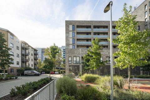 Accra Close, London E14