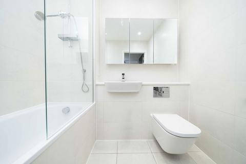 1 bedroom flat for sale, Accra Close, London E14
