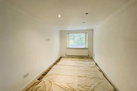 4 bedroom detached house to rent, Bassett, Southampton