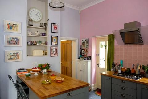 undefined, St. Johns Road, Buxton, Derbyshire, SK17