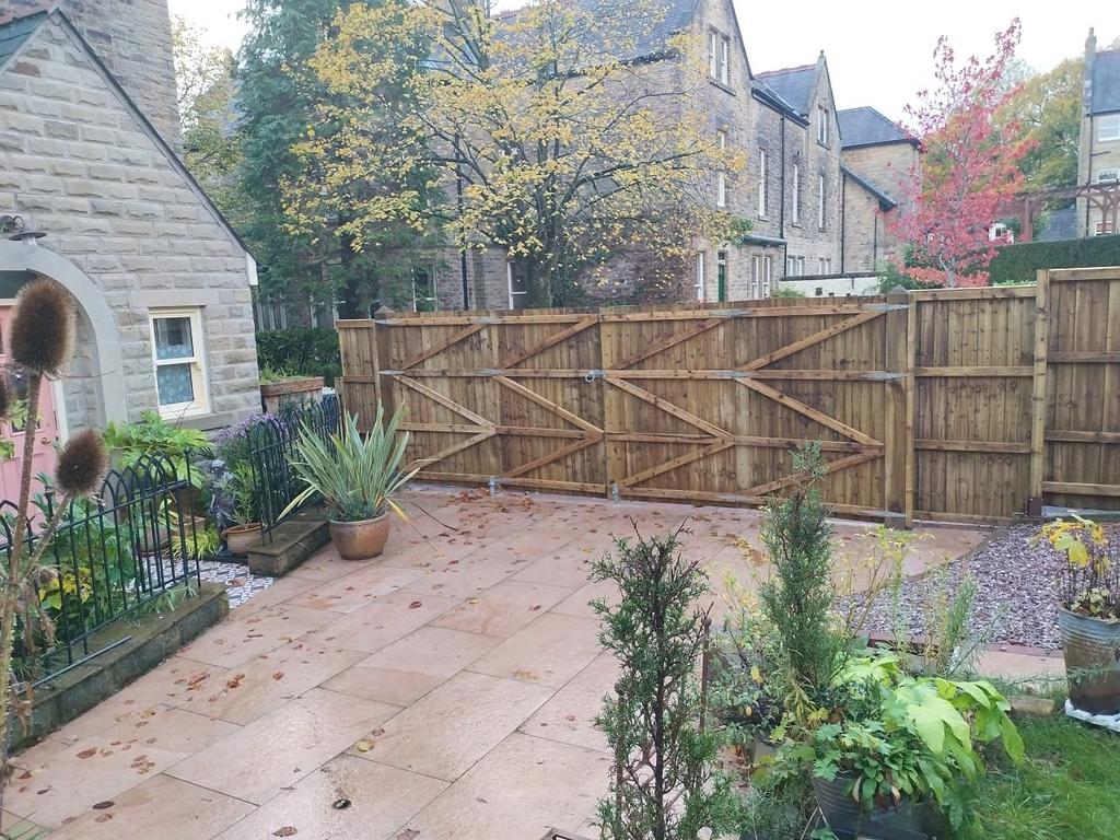 Garden/Parking