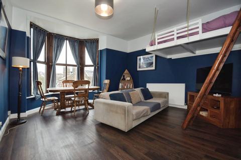 2 bedroom flat for sale, Hartington Road, BUXTON, Derbyshire, SK17