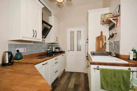 2 bedroom flat for sale, Corbar Road, Buxton, Derbyshire, SK17