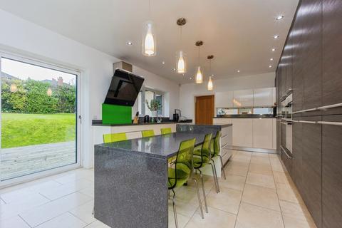 undefined, Styal Road, Gatley, Cheadle, Greater Manchester, SK8