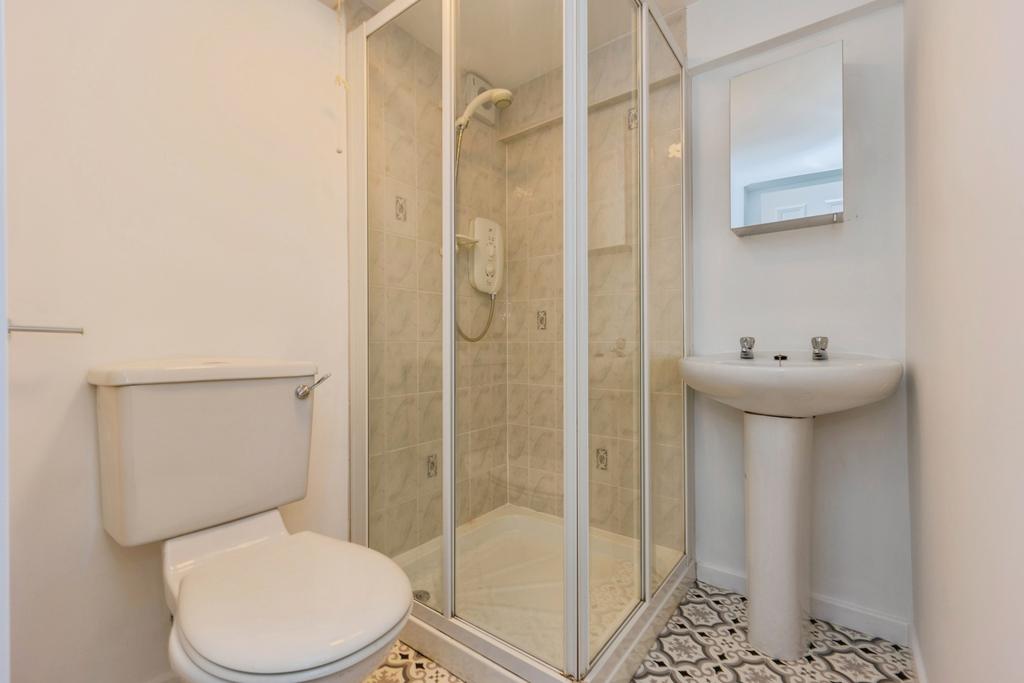 Ground Floor Ensuite