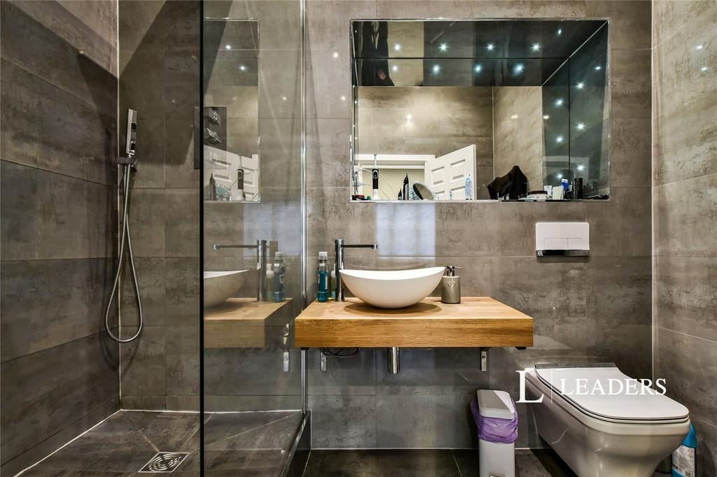 Ensuite