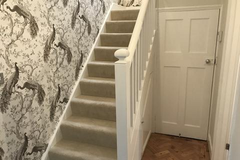 3 bedroom detached house to rent, Chelmerton Avenue, Chelmsford, CM2