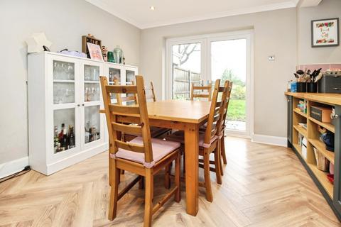 3 bedroom semi-detached house for sale, The Gardens, Leamington Spa, CV31