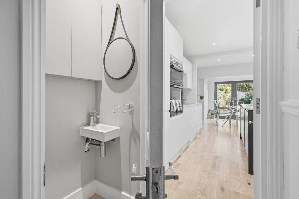 Guest Toilet