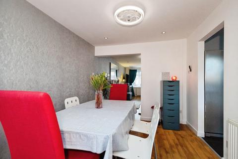undefined, Sandy Lane, Droylsden, M43