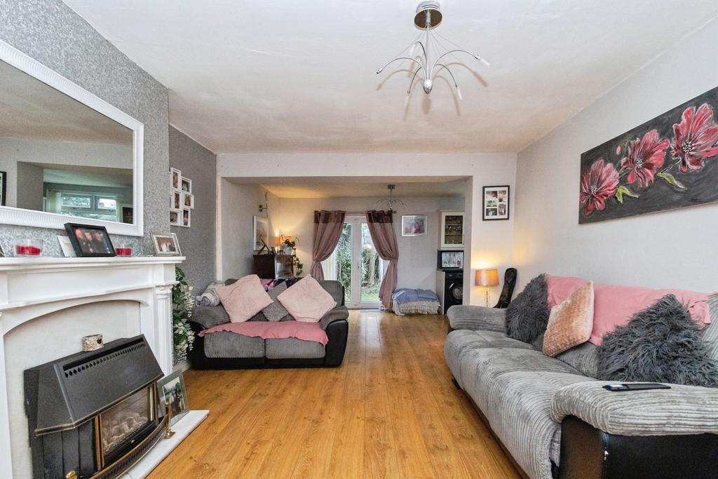 House in Tameside, Fairfield - View 2