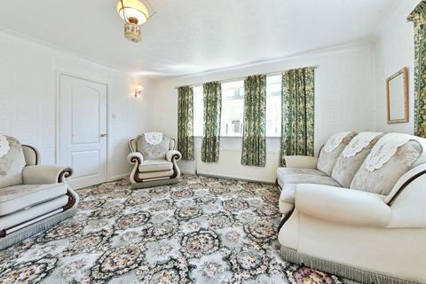 2 bedroom bungalow for sale, Radnor Avenue, Denton, Manchester, Greater Manchester, M34