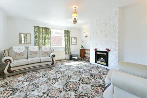 2 bedroom bungalow for sale, Radnor Avenue, Denton, Manchester, Greater Manchester, M34