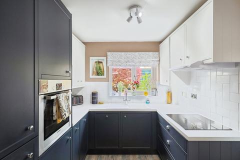 undefined, Robins Close, Droylsden, Manchester, Greater Manchester, M43