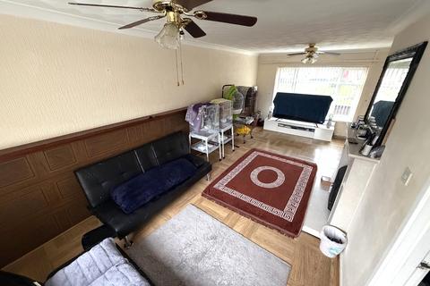 4 bedroom terraced house for sale, Church Street, Ellesmere Port CH65