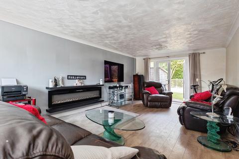 undefined, Drayfields, Droylsden, Manchester, Greater Manchester, M43