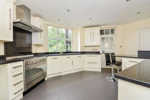 4 bedroom flat for sale, Onslow Square, London SW7