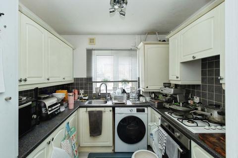 2 bedroom flat for sale, Hyde Road, Manchester, Greater Manchester, M18