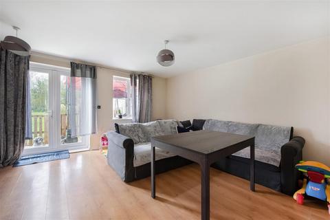 3 bedroom semi-detached house for sale, Barley Road, Andover