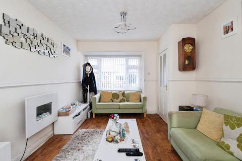 2 bedroom semi-detached house for sale, Franklyn Road, Droylsden, Manchester, Greater Manchester, M43