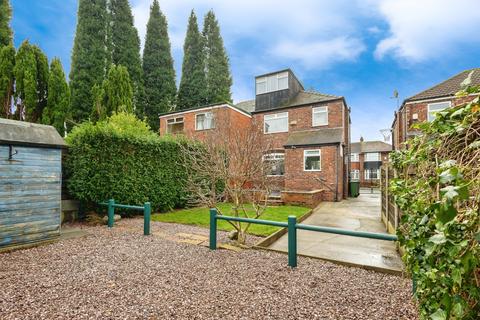 4 bedroom semi-detached house for sale, Ashbrook Avenue, Denton, Manchester, Greater Manchester, M34