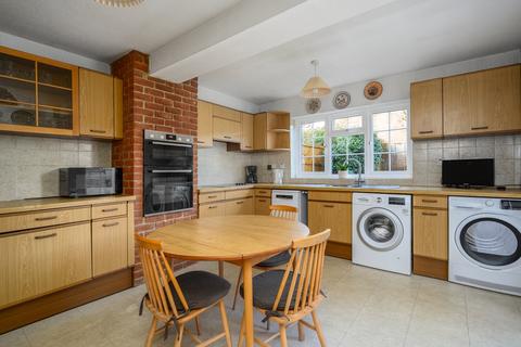 4 bedroom semi-detached house for sale, Mayfield Gardens, Walton-on-Thames, KT12