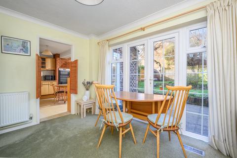 undefined, Mayfield Gardens, Walton-on-Thames, KT12