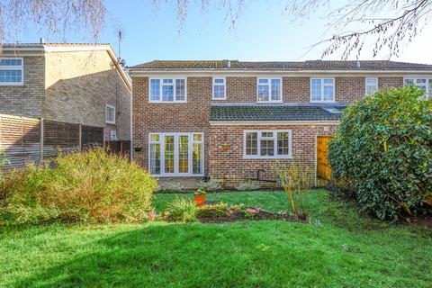 undefined, Mayfield Gardens, Walton-on-Thames, KT12