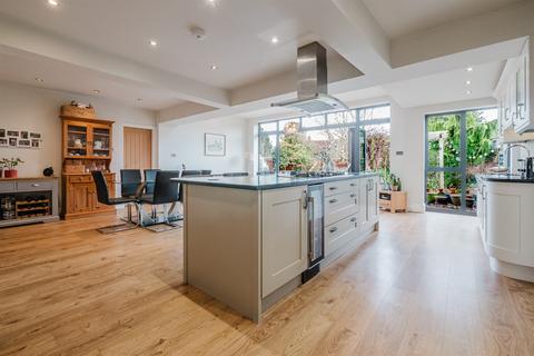 4 bedroom end of terrace house for sale, Town Lane, Mobberley