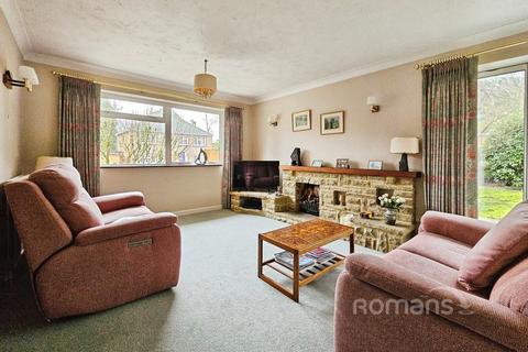 3 bedroom detached house for sale, Badgers Close, Fleet, Hampshire