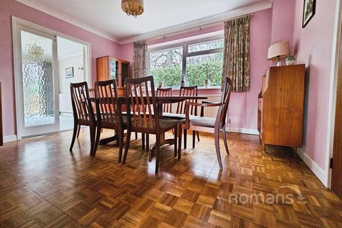 3 bedroom detached house for sale, Badgers Close, Fleet, Hampshire